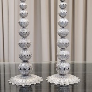 איך מנקים פמוטים מכסף